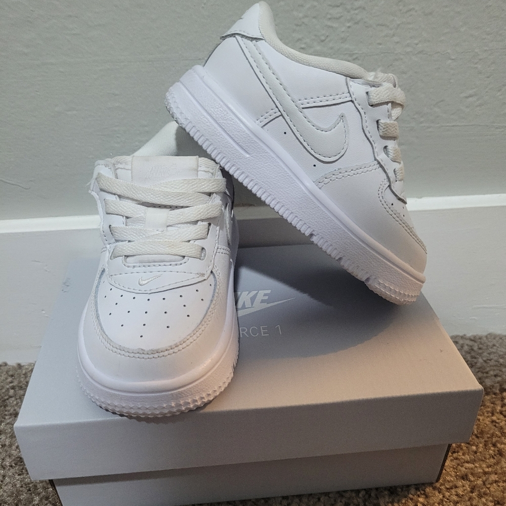 ‼️PRICE IS FIRM‼️Nike Easy On Air Force 1 Sneaker Shoes 6c